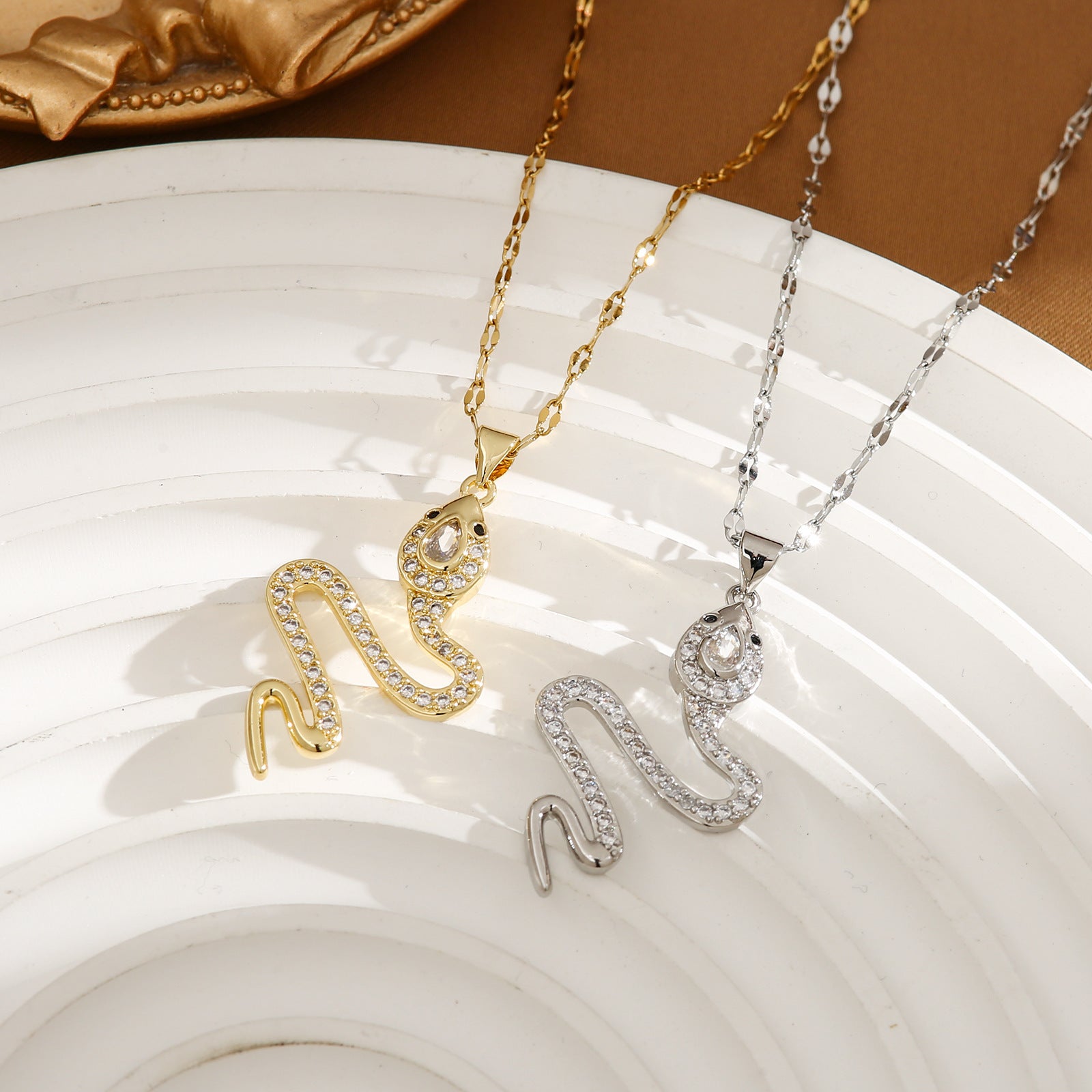 Colar Cobra Strass