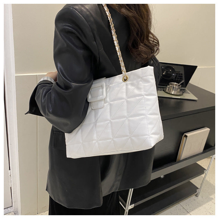 Bolsa de Ombro Chanel Corrente Losango